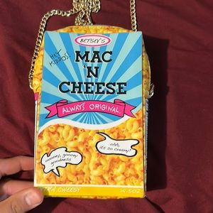 Betsys, Johnson , mac & cheese, purse